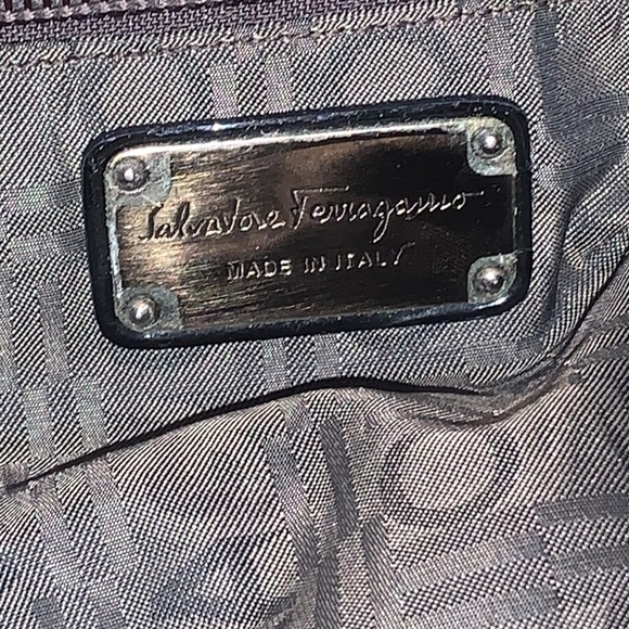 Ferragamo Hobo Black patent leather bag Salvatore Ferragamo - Picture 8 of 10